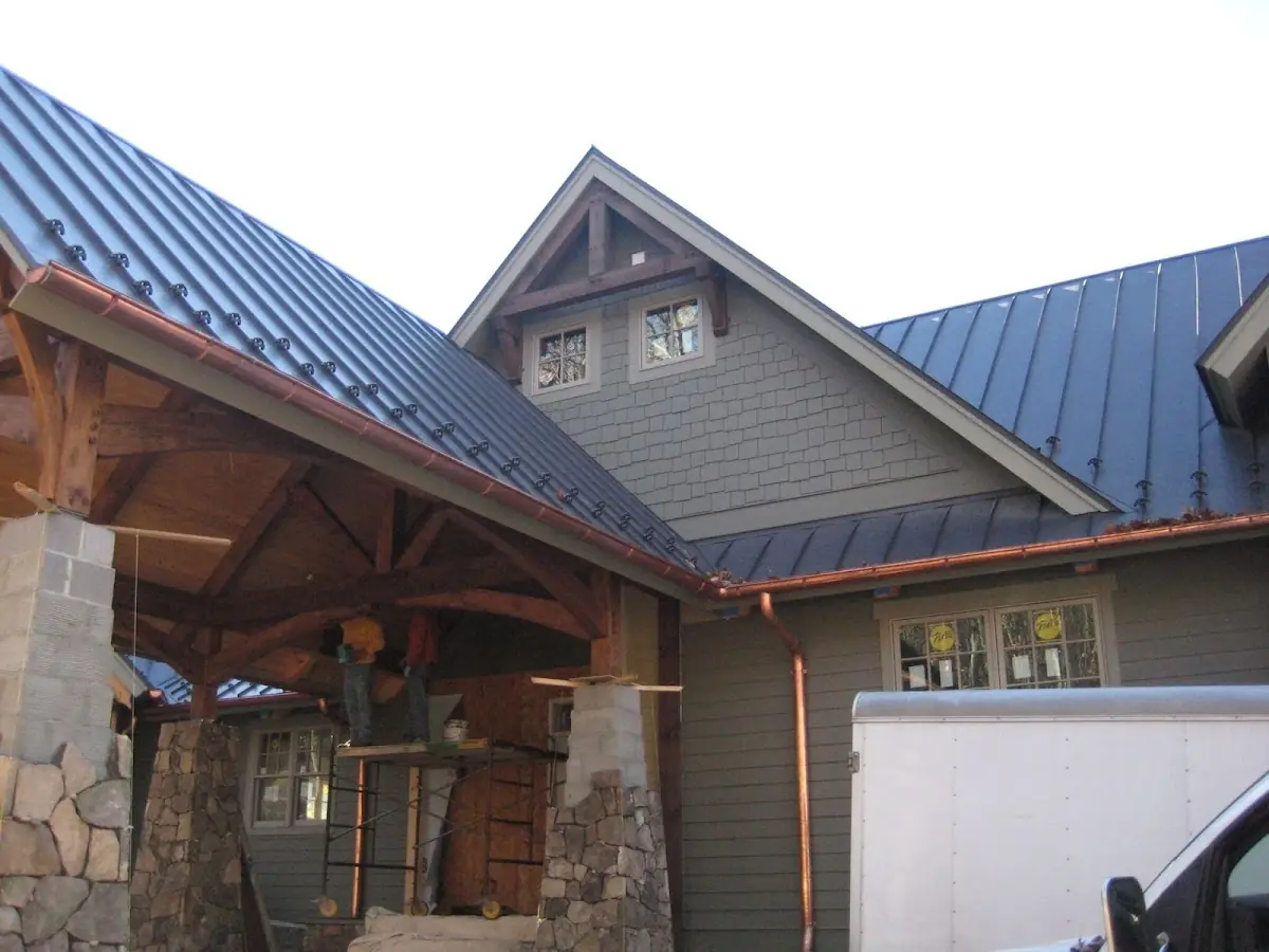 Craftsman Roofing team delivering quality roofing work in Snow Woods